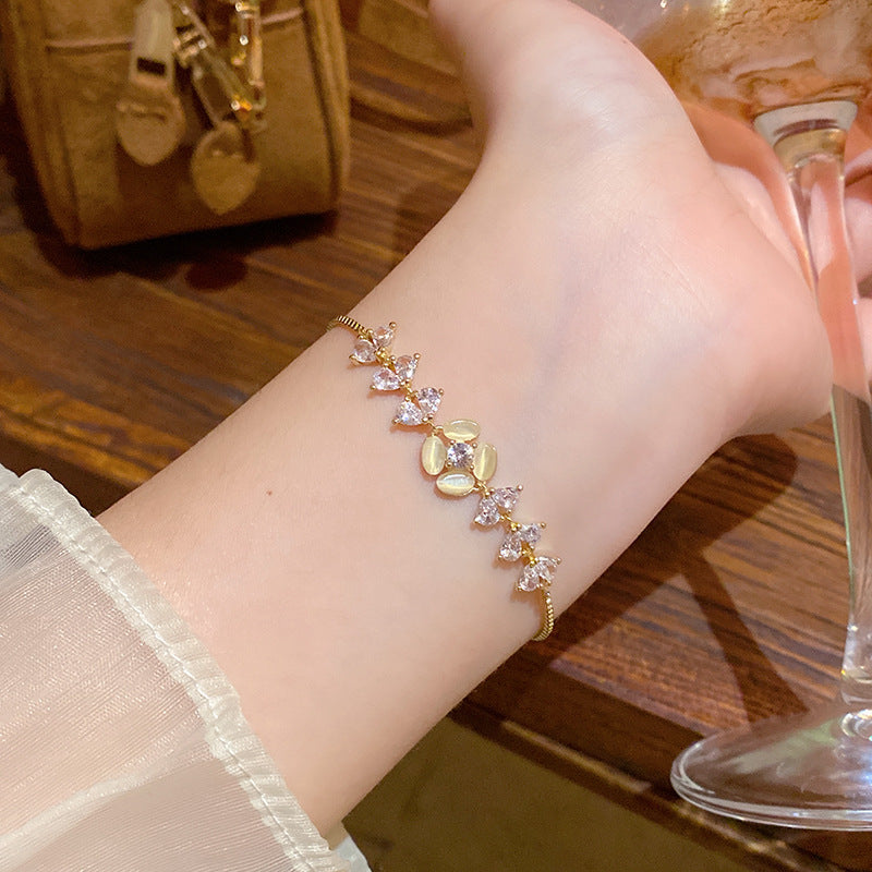 New arrival beautiful special lady bracelet for you