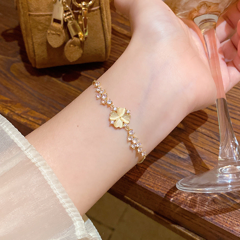 New arrival beautiful special lady bracelet for you